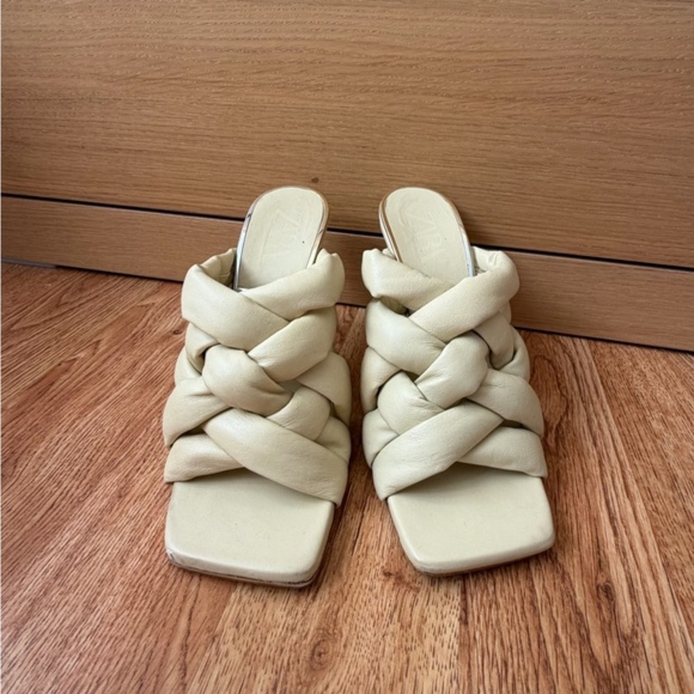 Zara Women's Leather Braided Cream Mules